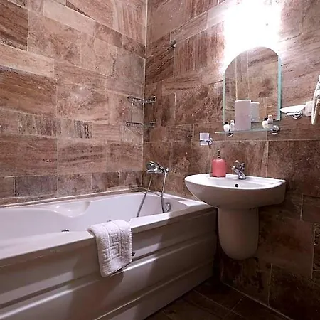 Eliz Cave House 5*